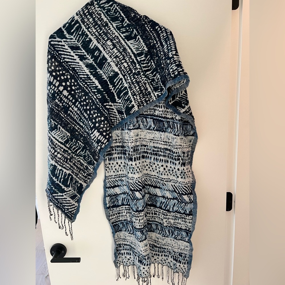 Wilfred Wool Scarf